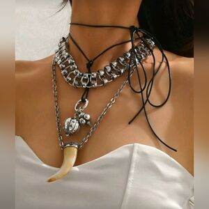NWT Multilayer Stacked Link Choker Animal Horn & Leather Pendant Silver Necklace